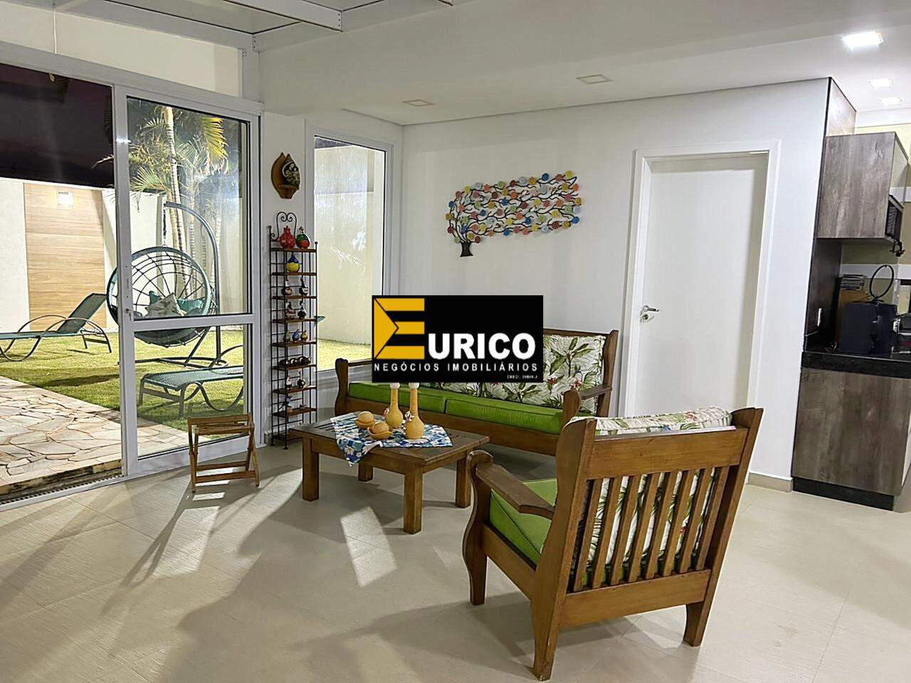 Casa em condomínio à venda no Portal das Estrelas I em Boituva/SP: 