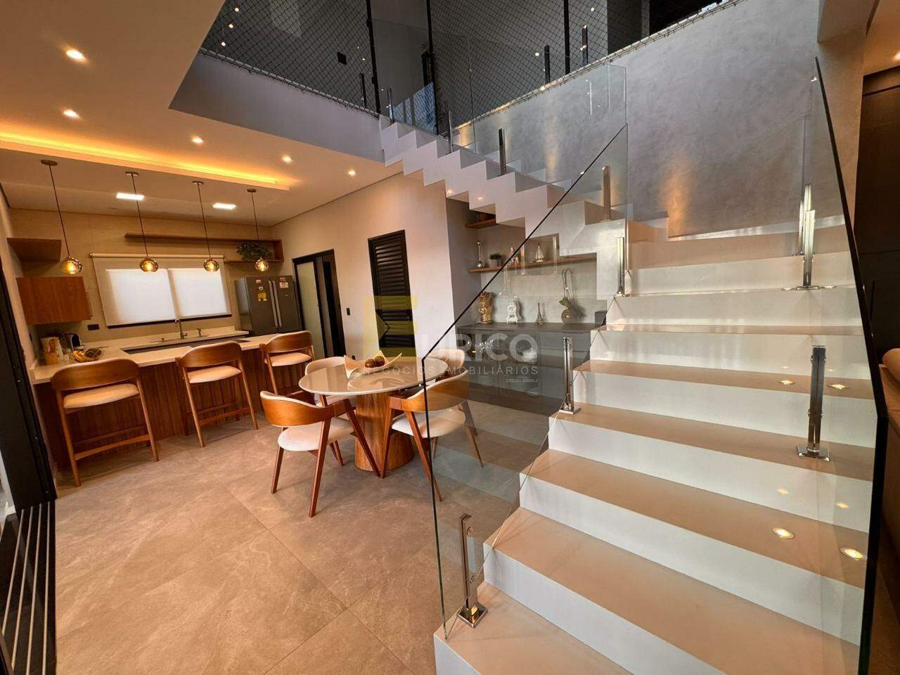 Casa em condomínio à venda no Condomínio Residencial Terras do Caribe em Valinhos/SP: 