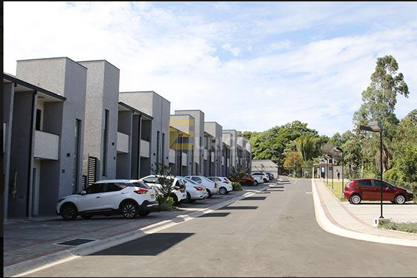 Casa em condomínio à venda no JARDIM SANTA HELENA em Valinhos/SP: 