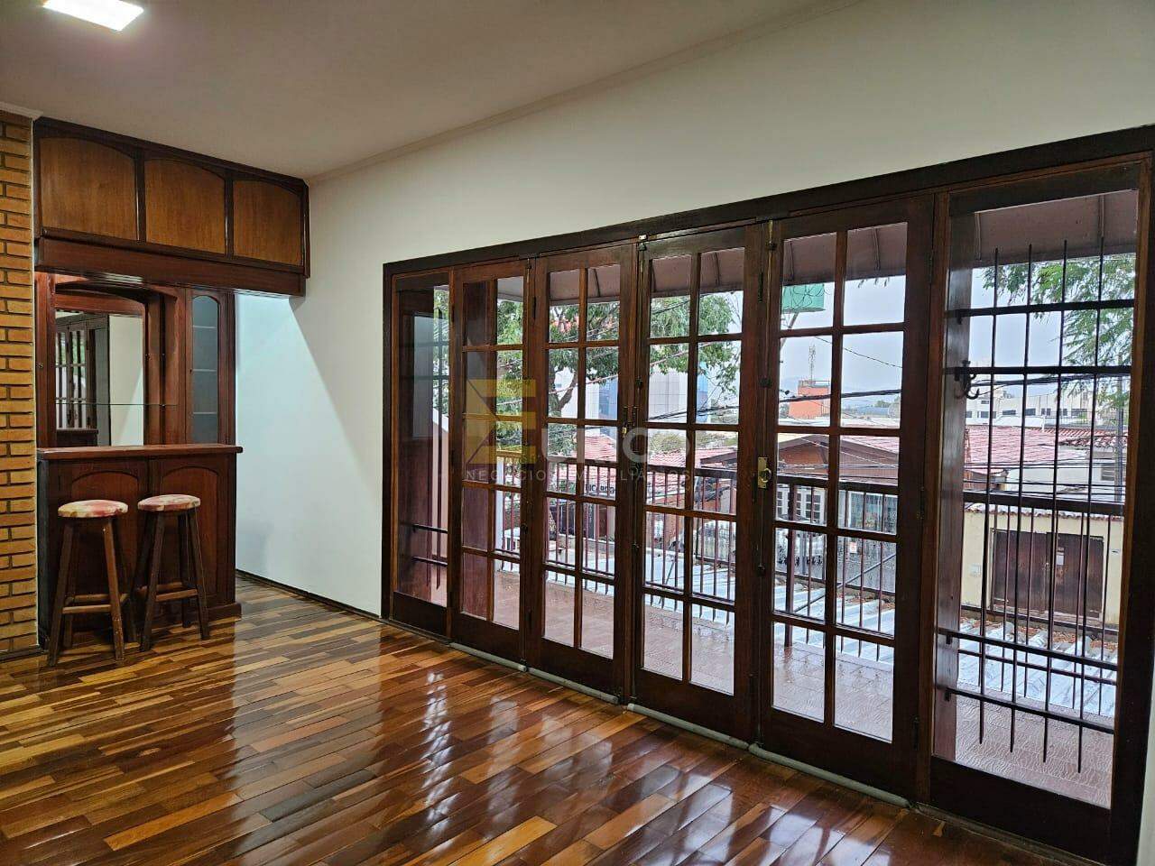 Casa para aluguel no VILA EMBARÉ em Valinhos/SP: 