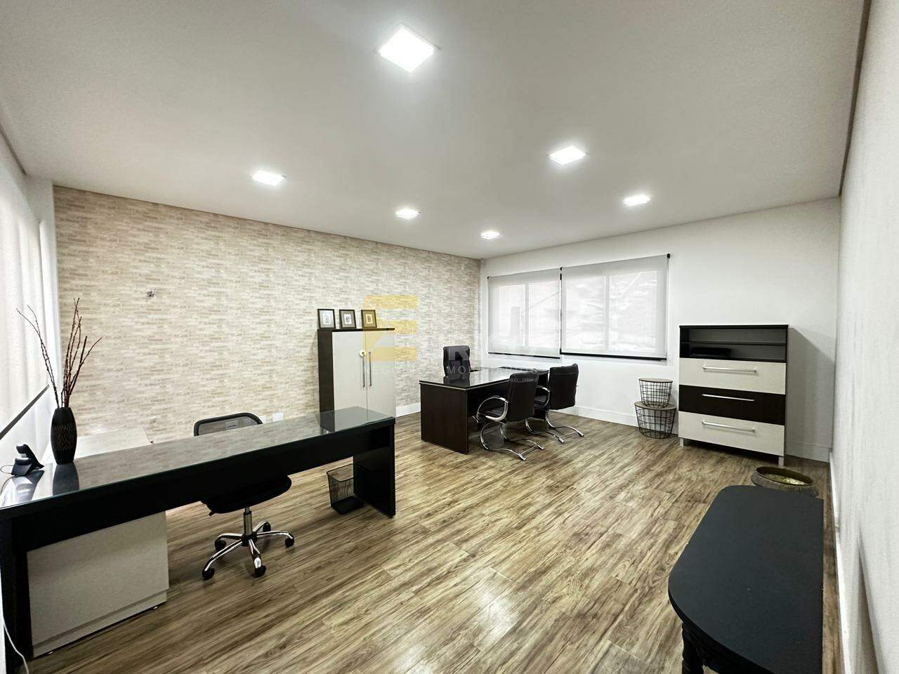 Sala para aluguel no RESIDENCIAL SANTA MARIA em Valinhos/SP: 