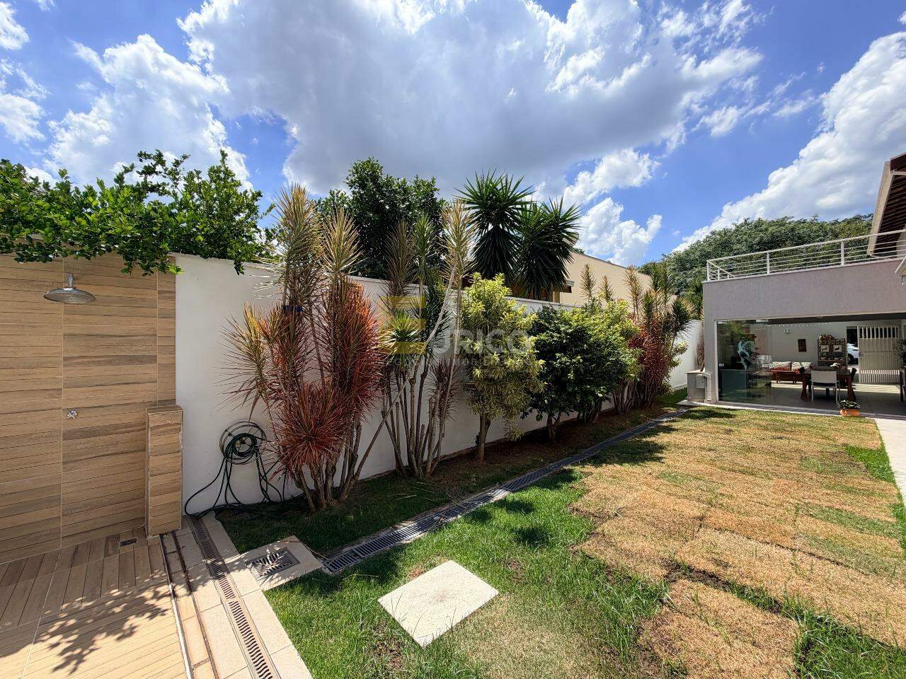 Casa em condomínio à venda no Condomínio Reserva dos Vinhedos em Louveira/SP: