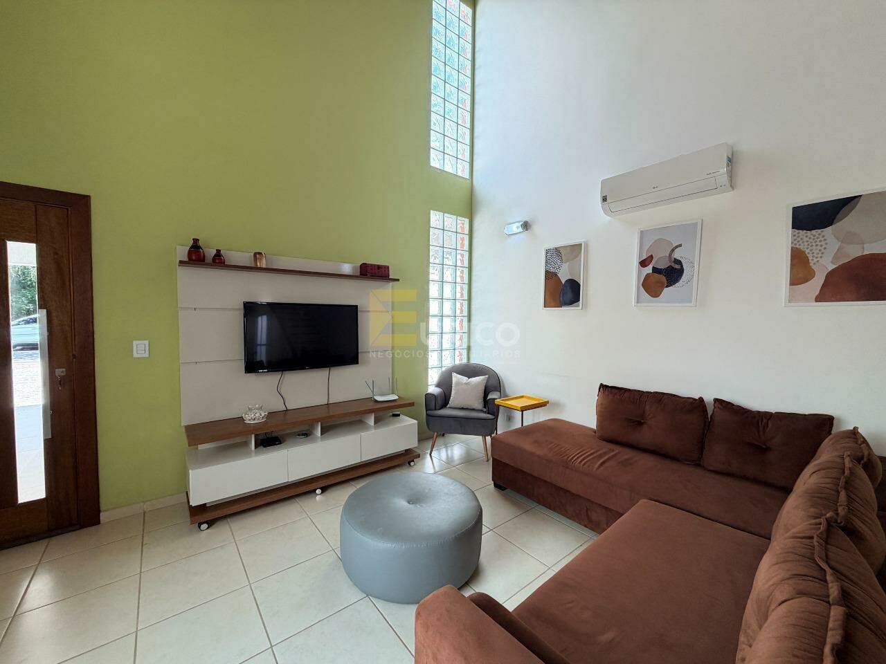 Casa em condomínio à venda no Condomínio Reserva dos Vinhedos em Louveira/SP: