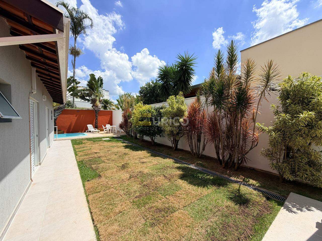 Casa em condomínio à venda no Condomínio Reserva dos Vinhedos em Louveira/SP: