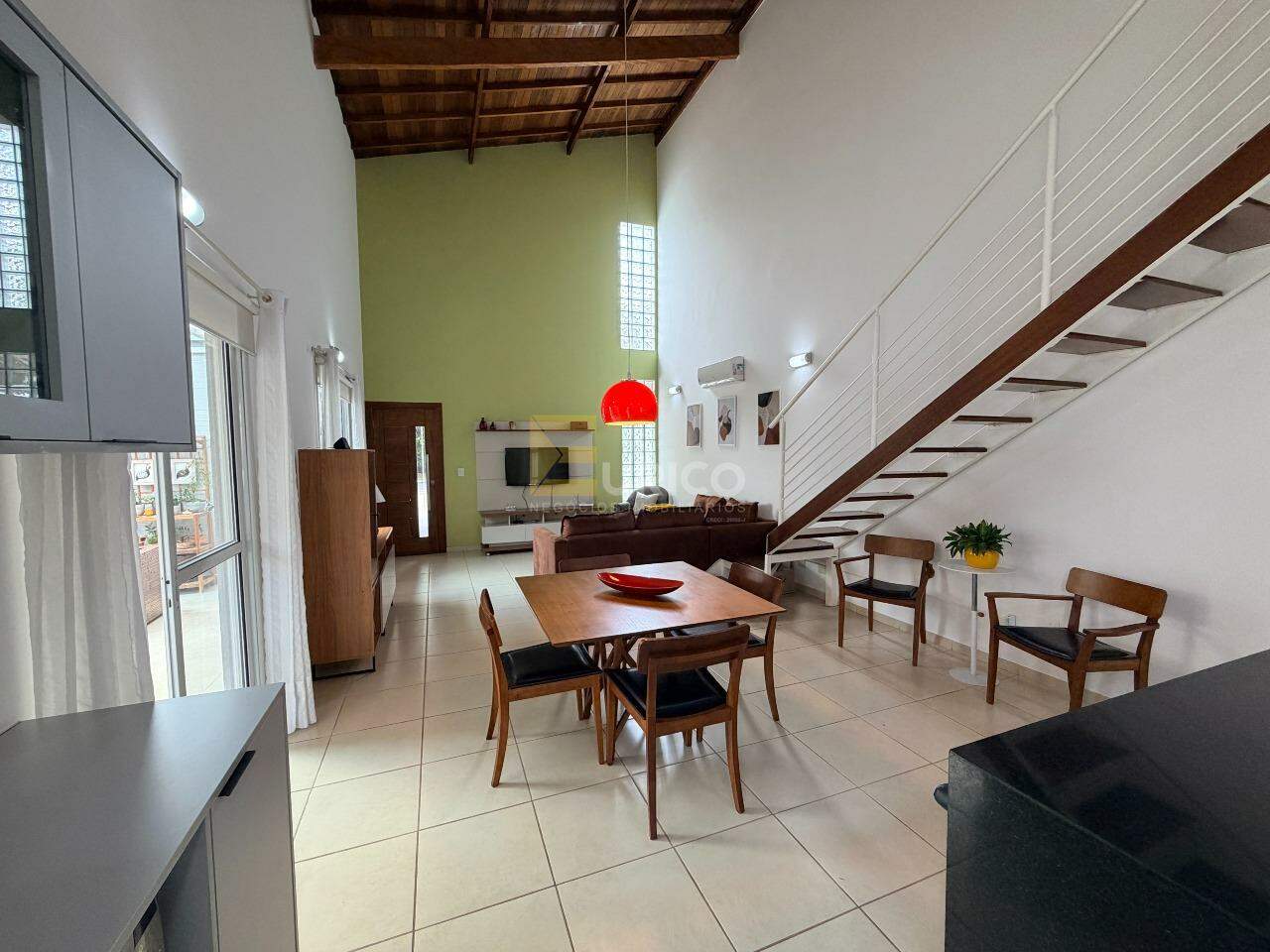 Casa em condomínio à venda no Condomínio Reserva dos Vinhedos em Louveira/SP: