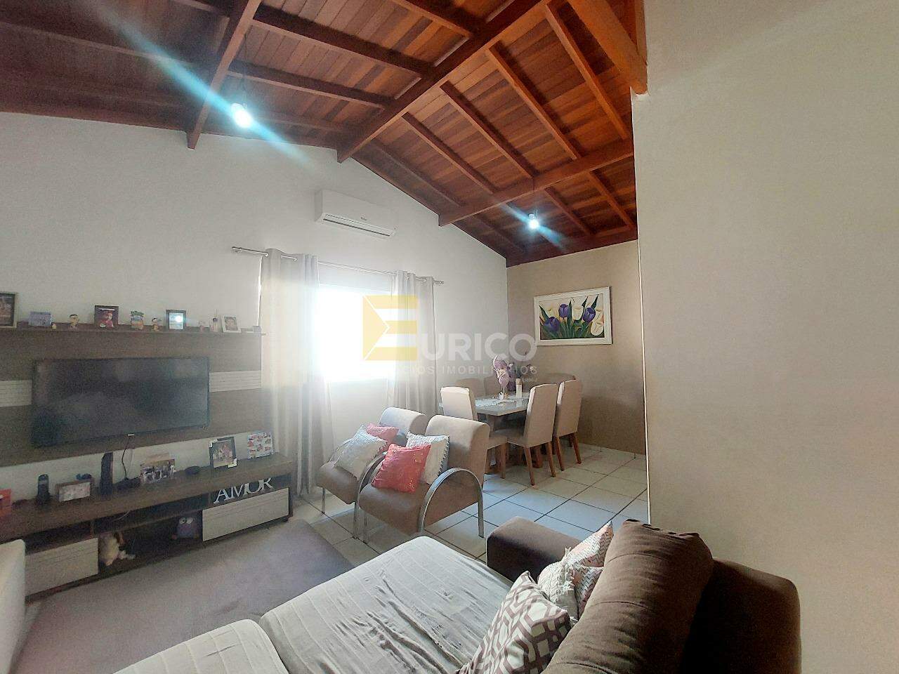 Casa à venda no Loteamento Residencial Ana Carolina em Valinhos/SP: 