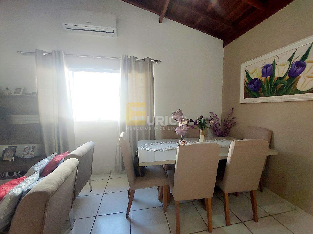 Casa à venda no Loteamento Residencial Ana Carolina em Valinhos/SP: 