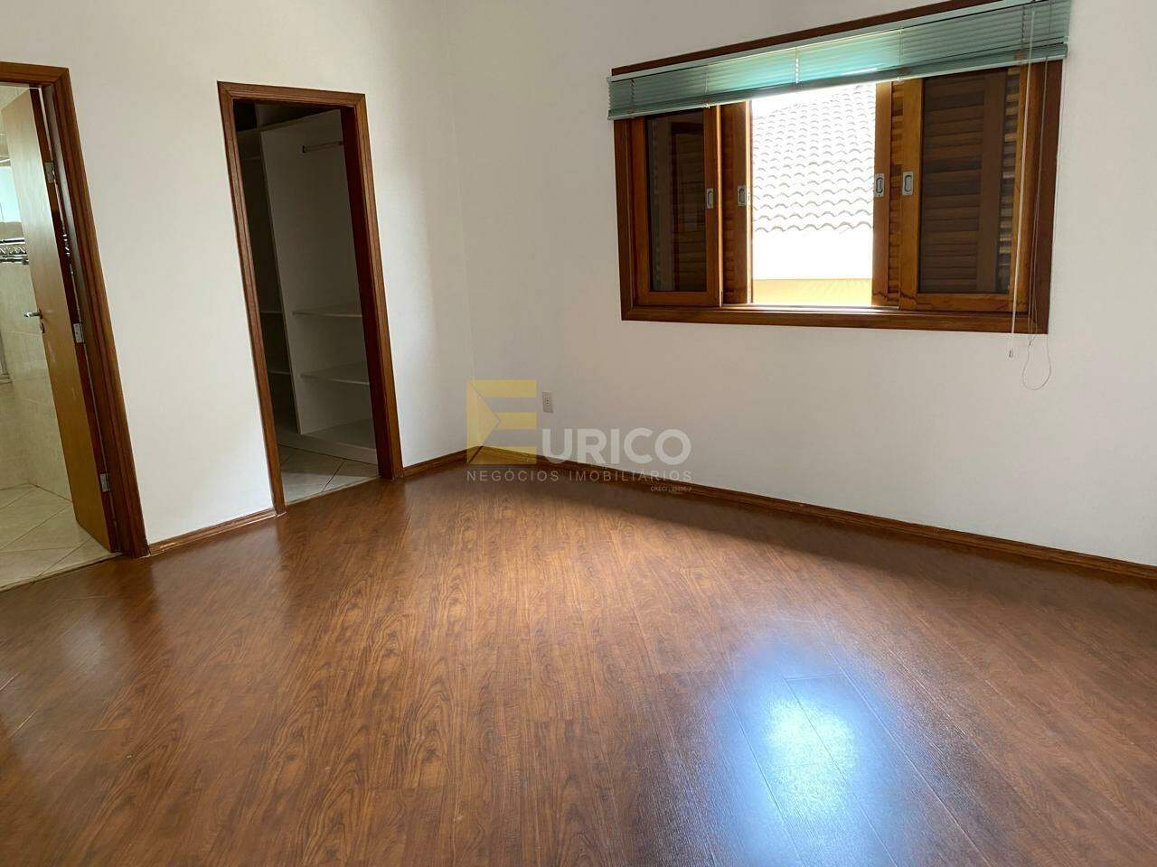 Casa em condomínio à venda no Condomínio Reserva Colonial em Valinhos/SP: