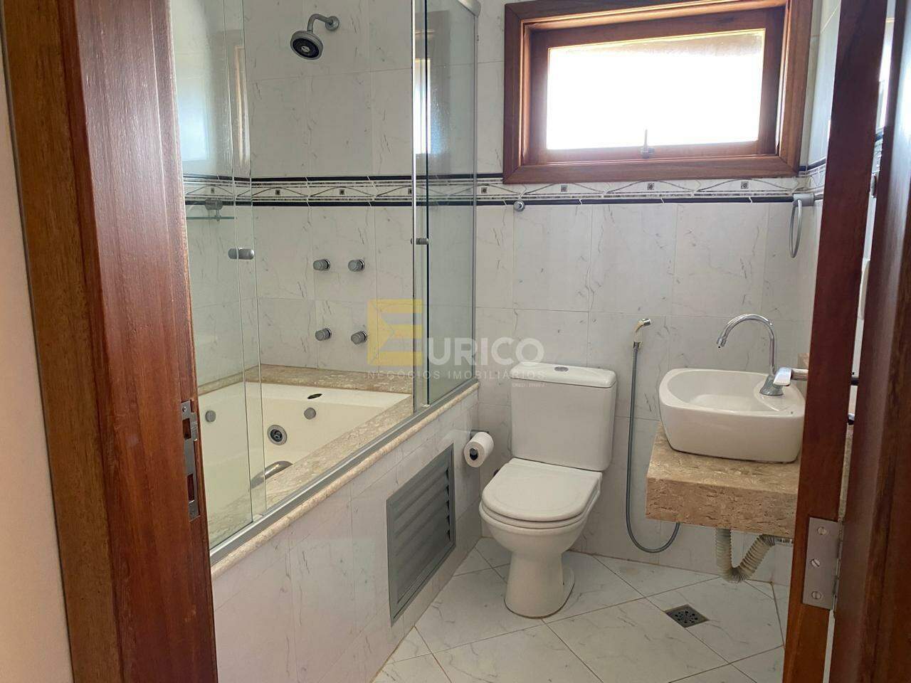 Casa em condomínio à venda no Condomínio Reserva Colonial em Valinhos/SP: