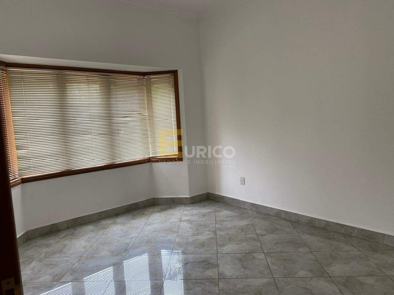 Casa em condomínio à venda no Condomínio Reserva Colonial em Valinhos/SP: