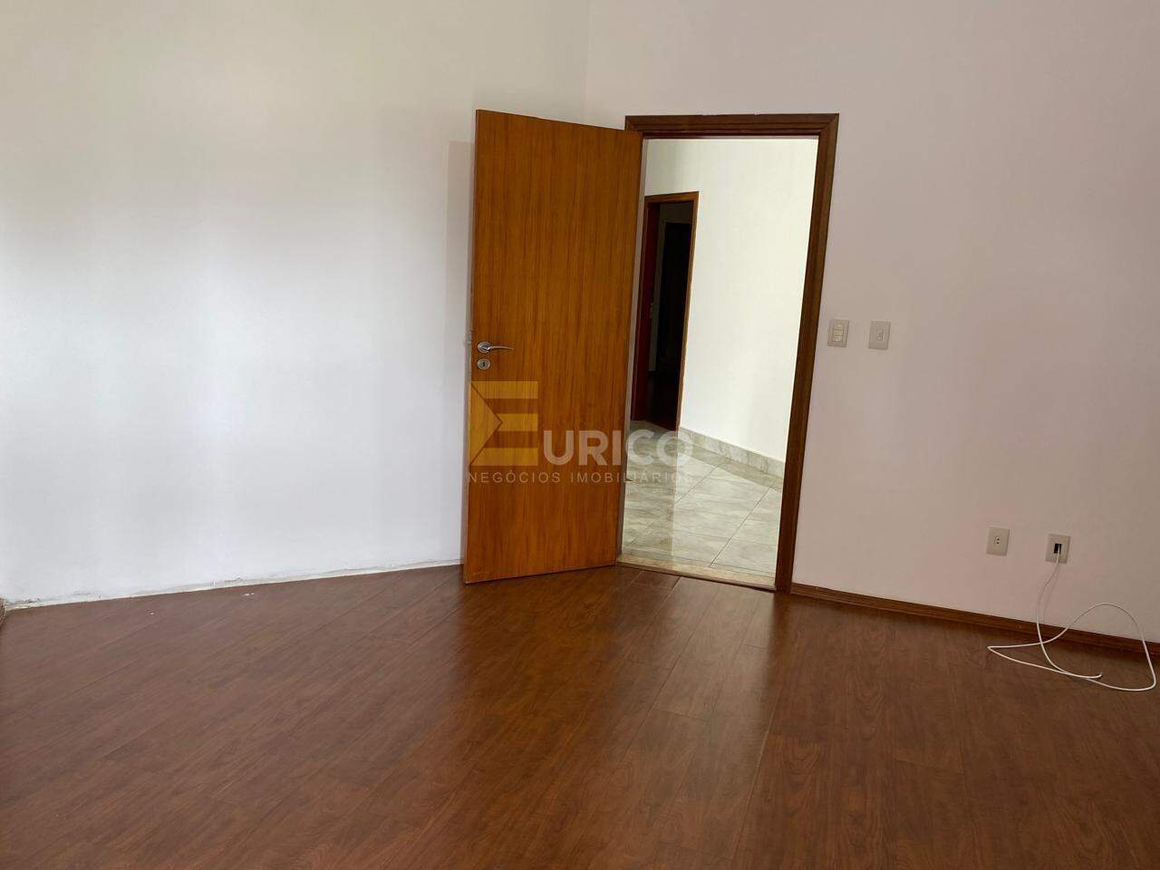 Casa em condomínio à venda no Condomínio Reserva Colonial em Valinhos/SP: