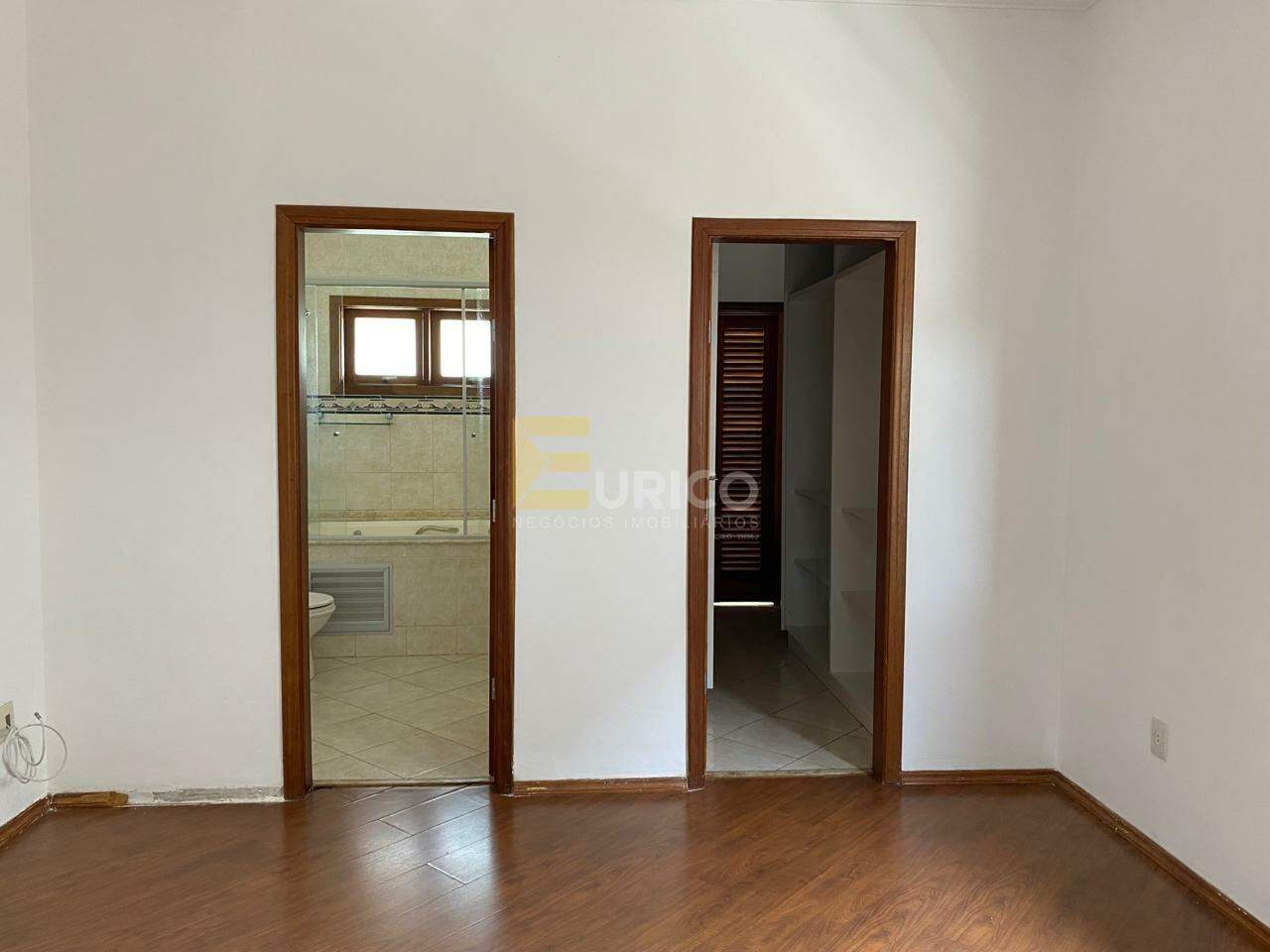 Casa em condomínio à venda no Condomínio Reserva Colonial em Valinhos/SP: