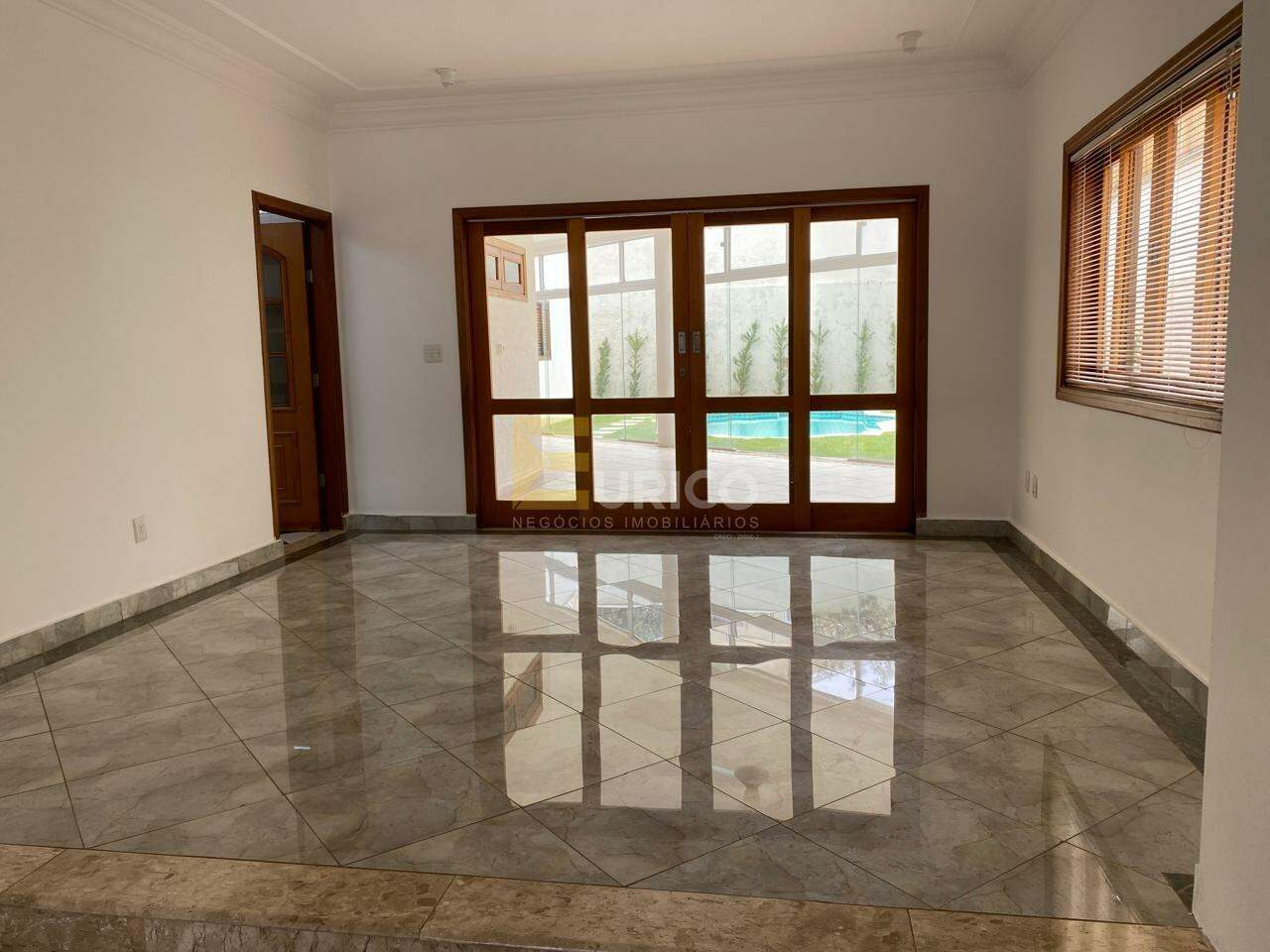 Casa em condomínio à venda no Condomínio Reserva Colonial em Valinhos/SP:
