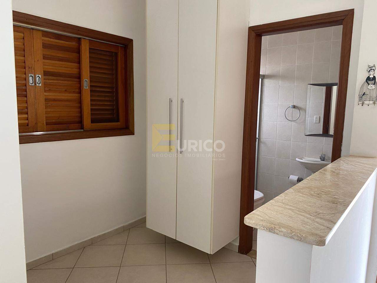 Casa em condomínio à venda no Condomínio Reserva Colonial em Valinhos/SP: