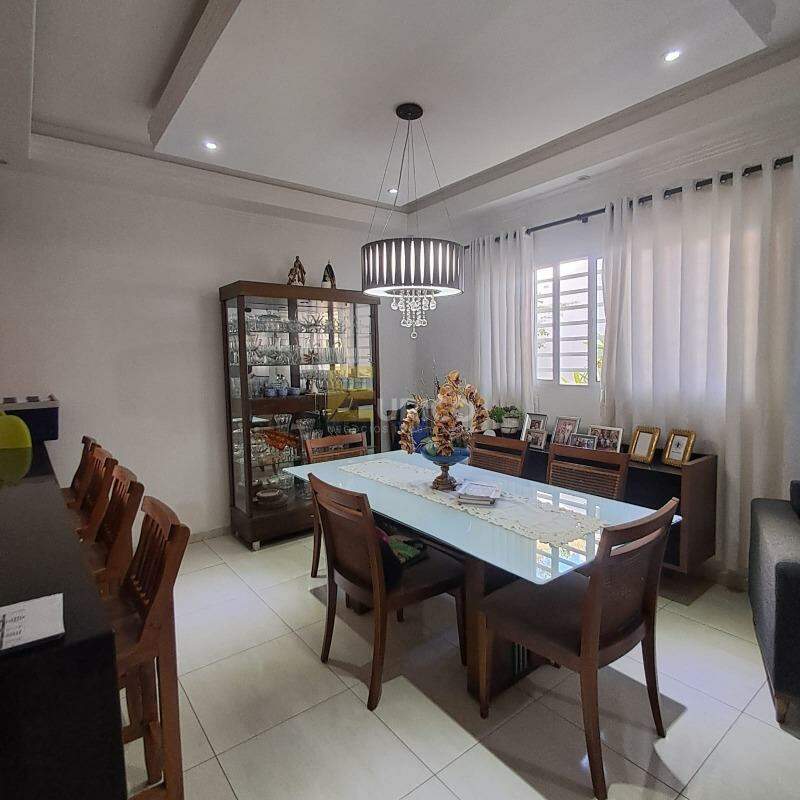 Casa à venda no PARQUE CIDADE JARDIM II em Jundiaí/SP: 