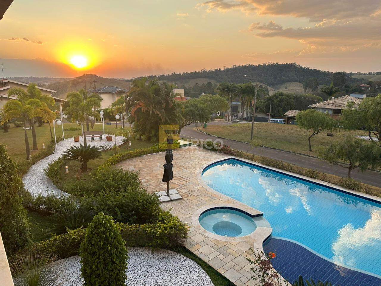 Casa em condomínio à venda no Condomínio Vila Hípica I em Vinhedo/SP: 