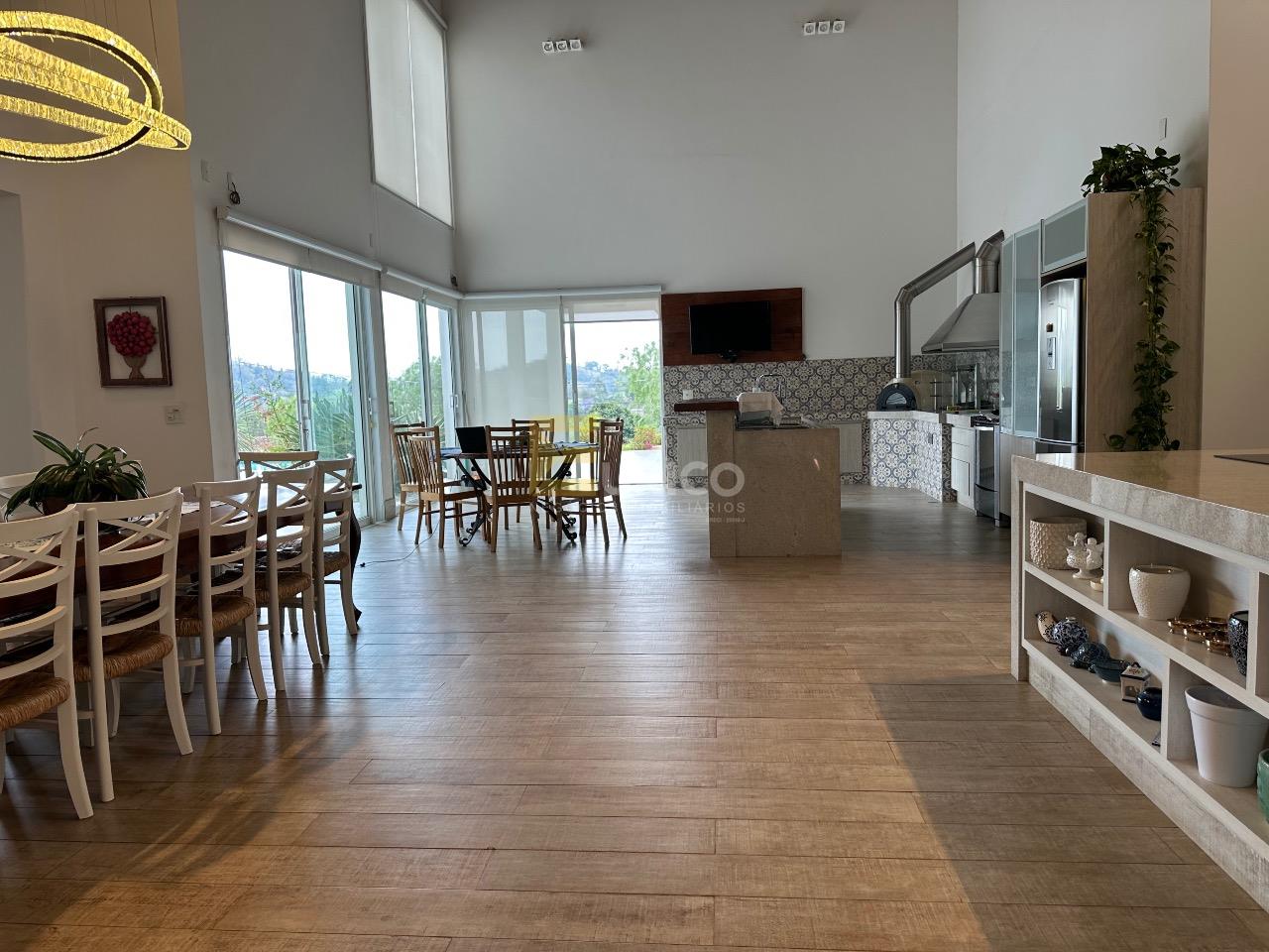 Casa em condomínio à venda no Condomínio Vila Hípica I em Vinhedo/SP: 