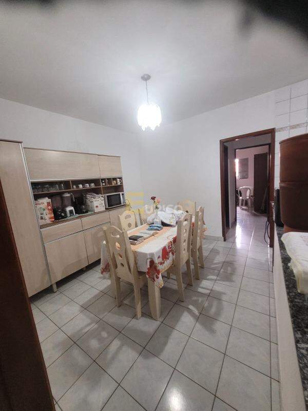 Casa à venda no JARDIM DAS TULIPAS em Jundiaí/SP: 