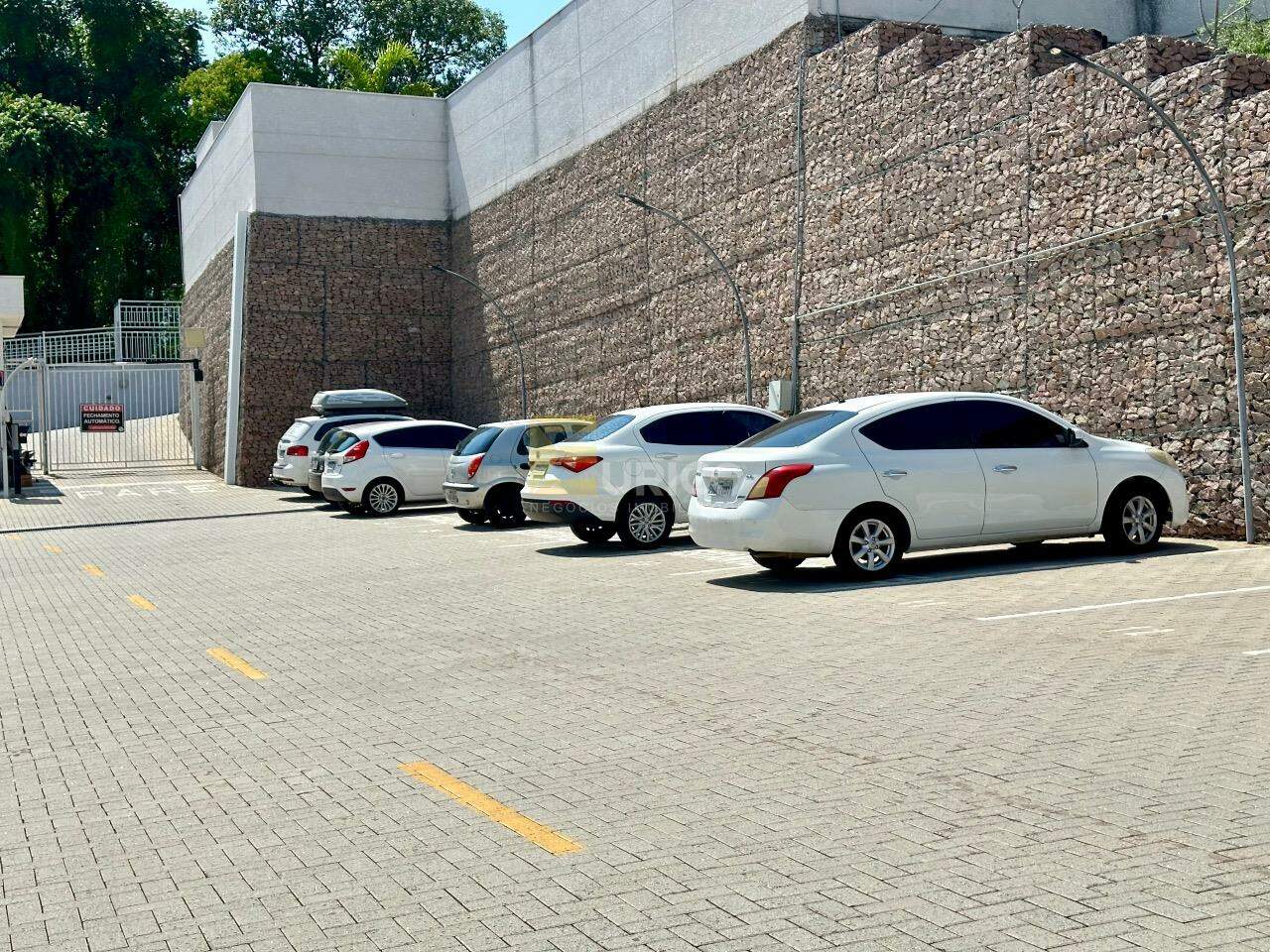 Apartamento à venda no Condominio Residencial Bello Cielo I em Vinhedo/SP: ESTACIONAMENTO VISITANTE