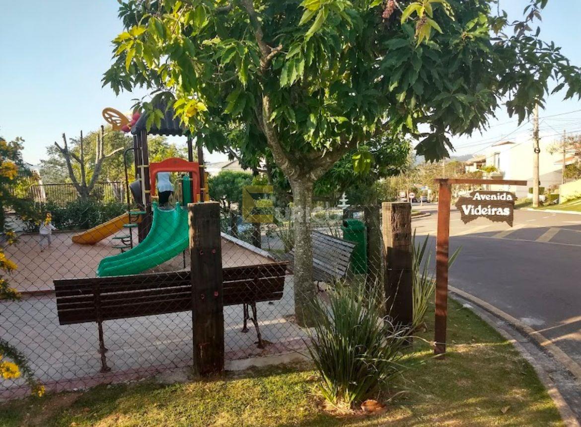 Casa em condomínio à venda no Condomínio Grape Village em Vinhedo/SP: 