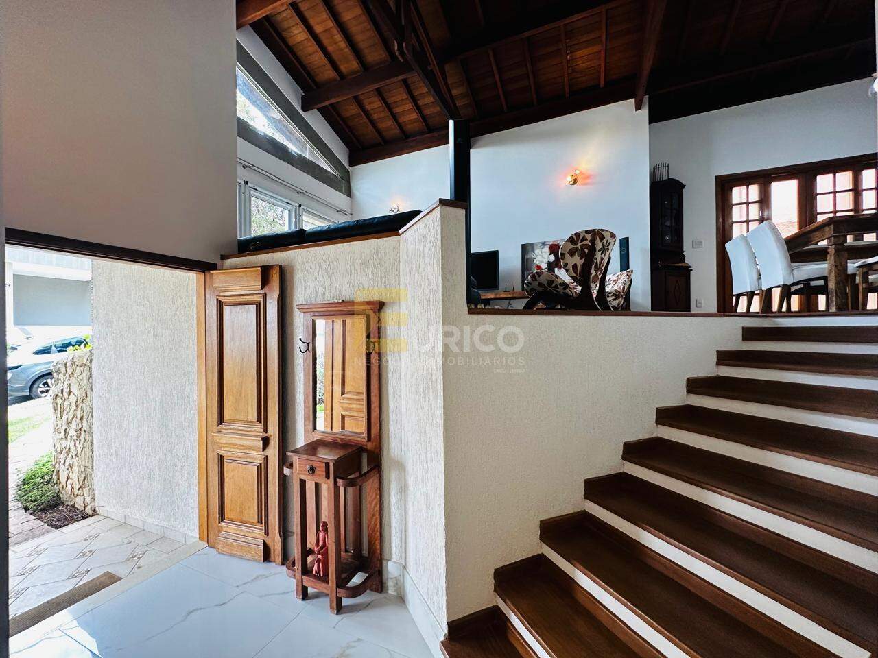 Casa em condomínio à venda no Condomínio Morada das Nascentes em Valinhos/SP: 