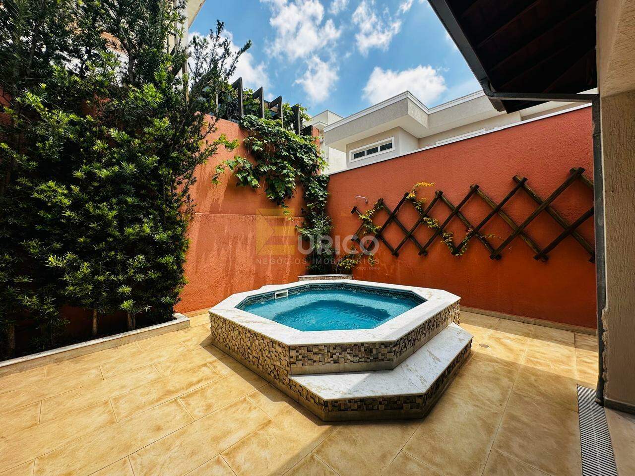 Casa em condomínio à venda no Condomínio Morada das Nascentes em Valinhos/SP: 