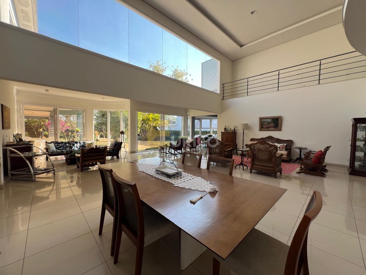 Casa em condomínio à venda no Condomínio Reserva Colonial em Valinhos/SP: 