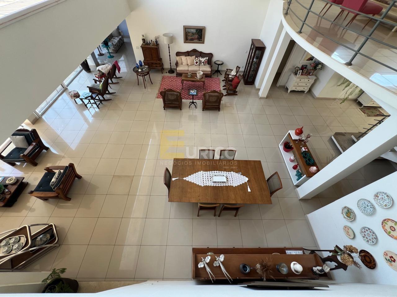 Casa em condomínio à venda no Condomínio Reserva Colonial em Valinhos/SP: 