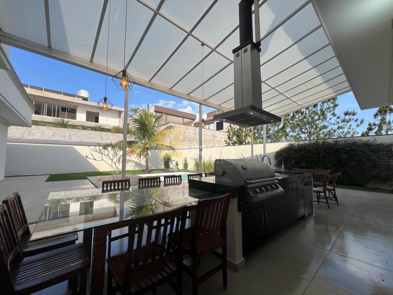 Casa em condomínio à venda no Condomínio Villa Lombarda em Valinhos/SP: 