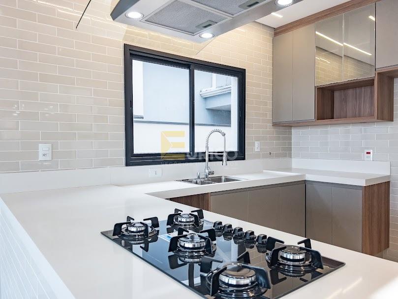 Casa em condomínio à venda no Condomínio Zurich Dorf em Valinhos/SP: 