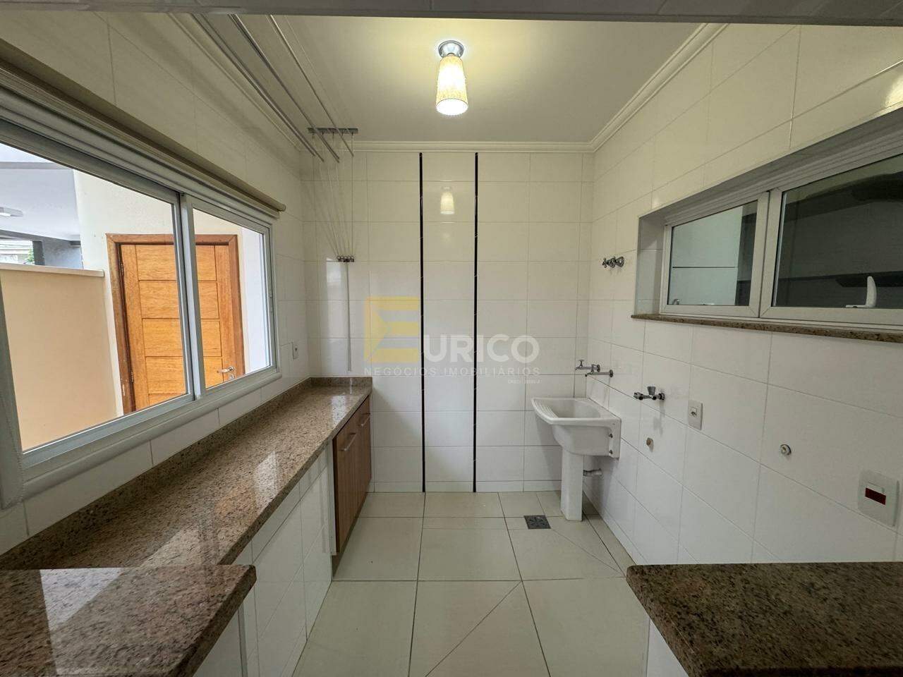 Casa em condomínio para aluguel no Condomínio Portal do Jequitibá em Valinhos/SP: 
