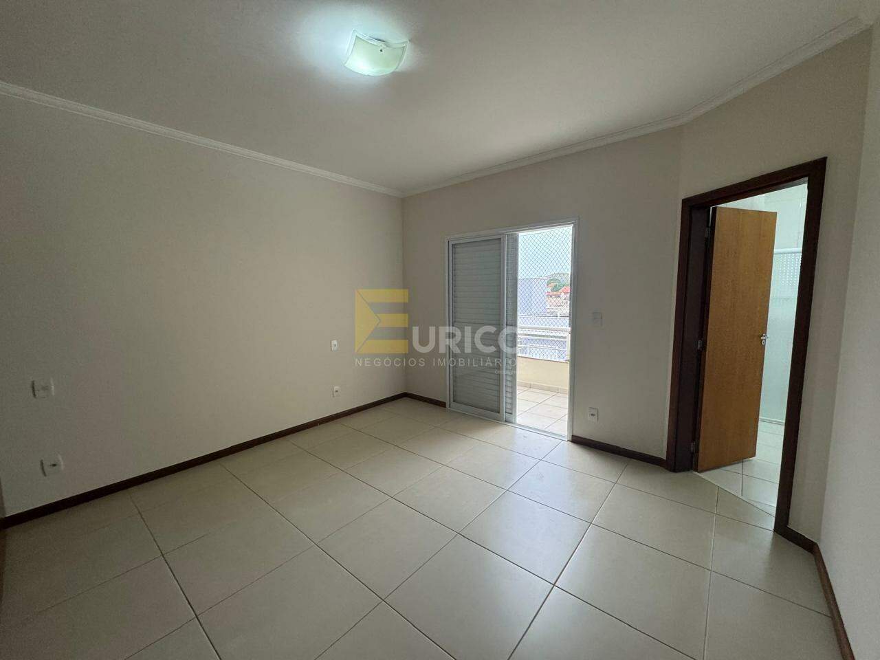 Casa em condomínio para aluguel no Condomínio Portal do Jequitibá em Valinhos/SP: 