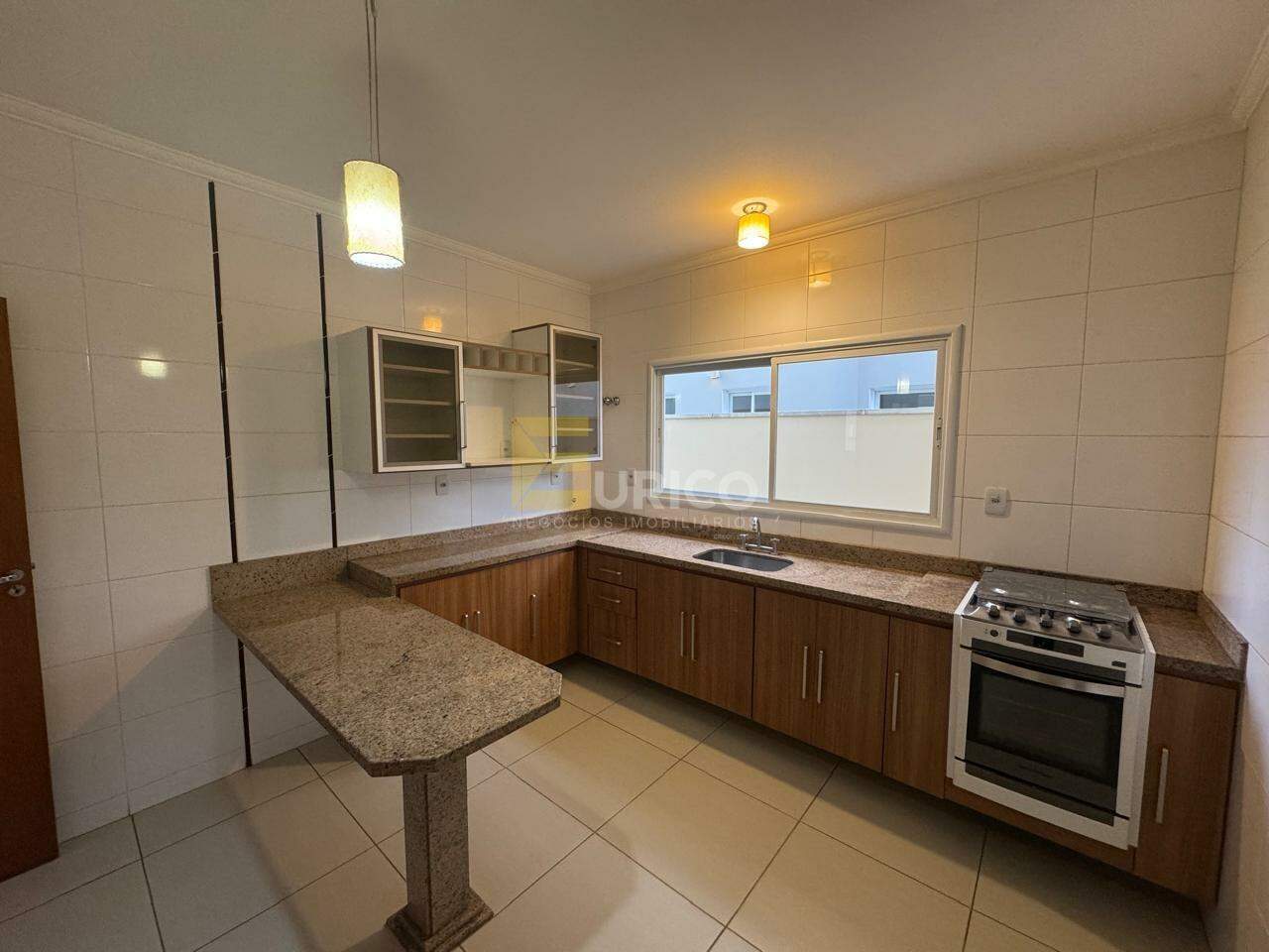 Casa em condomínio para aluguel no Condomínio Portal do Jequitibá em Valinhos/SP: 