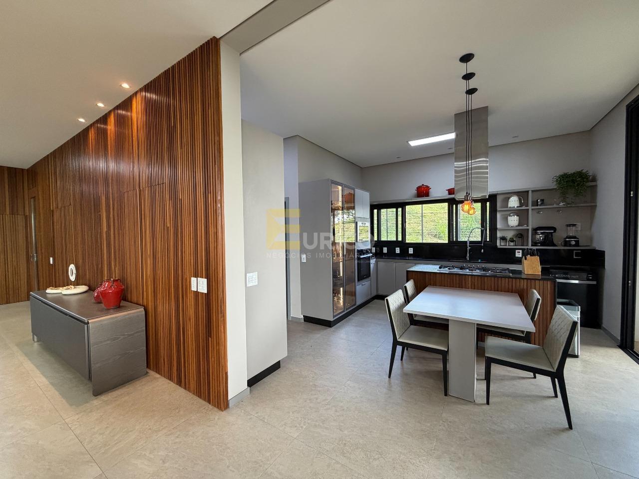 Casa em condomínio à venda no Condomínio Campo de Toscana em Vinhedo/SP: 