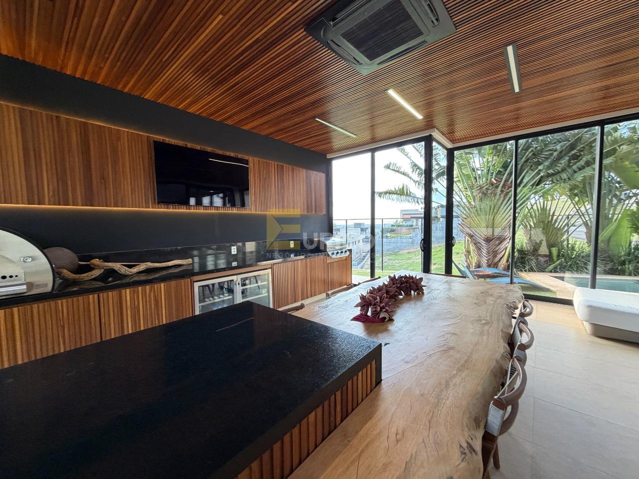 Casa em condomínio à venda no Condomínio Campo de Toscana em Vinhedo/SP: 