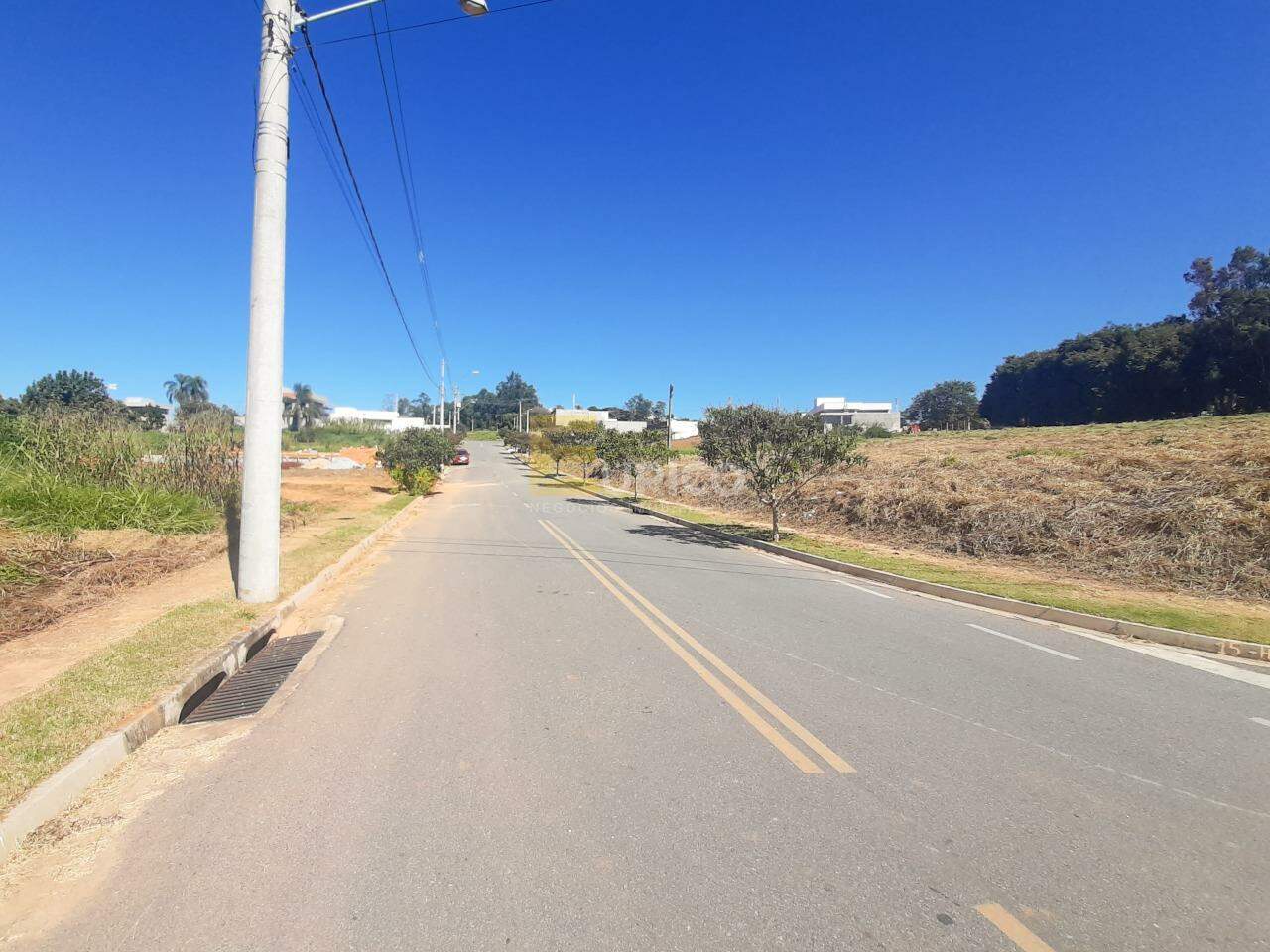Terreno à venda no Residencial Jatobás em Vinhedo/SP: 