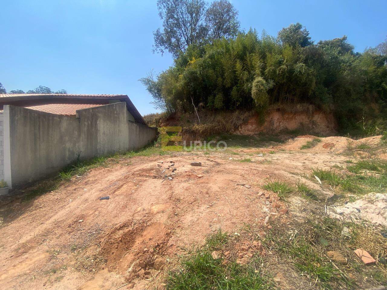 Terreno à venda no Parque dos Pinheiros em Vinhedo/SP: 