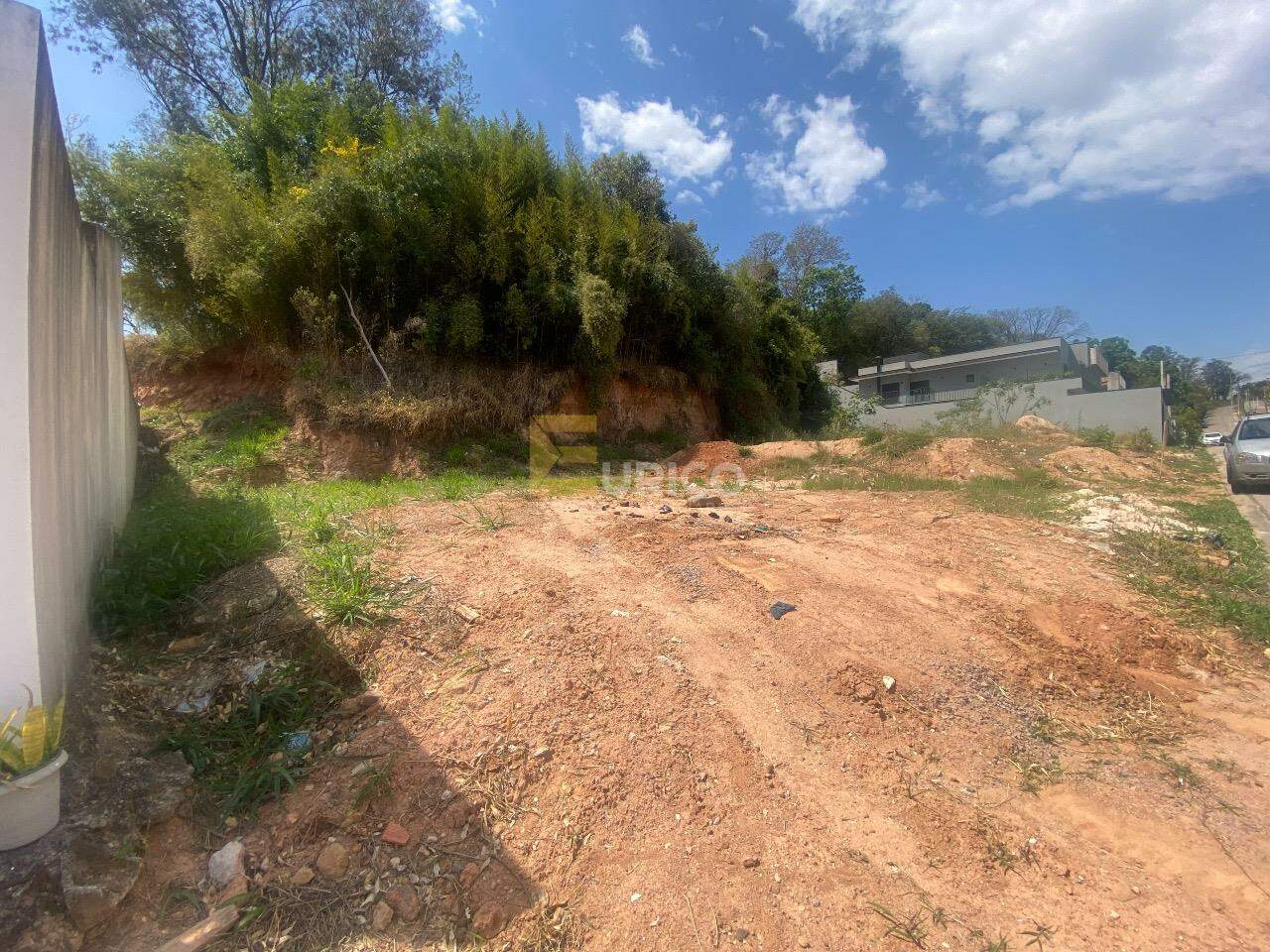 Terreno à venda no Parque dos Pinheiros em Vinhedo/SP: 