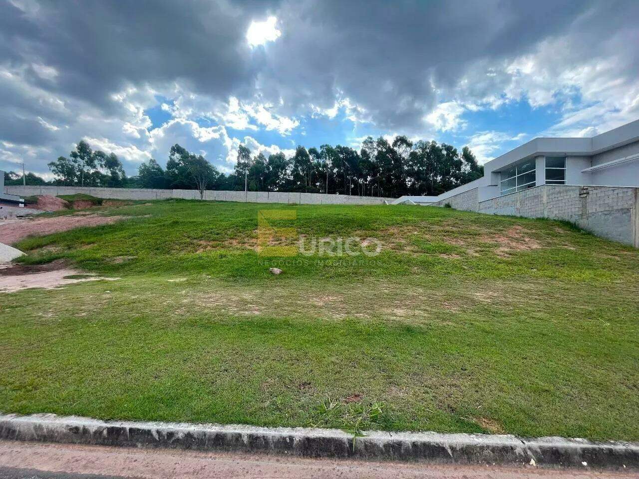 Terreno em Condomínio à venda no Condomínio Residencial Villa D’Oro em Vinhedo/SP: 