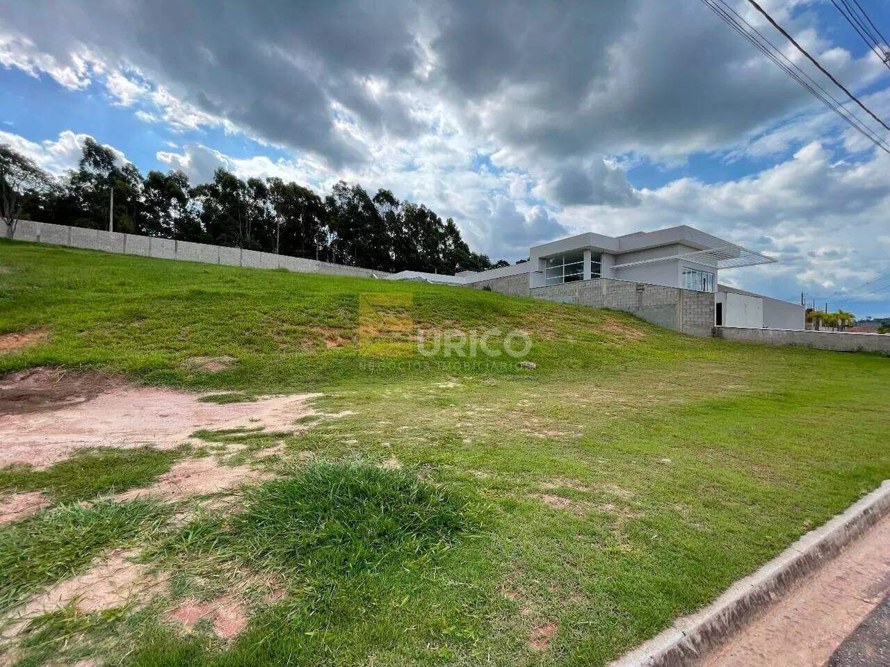 Terreno em Condomínio à venda no Condomínio Residencial Villa D’Oro em Vinhedo/SP: 