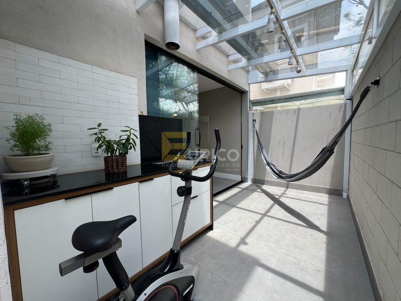 Casa em condomínio à venda no Condomínio Villa Araucária em Valinhos/SP: 