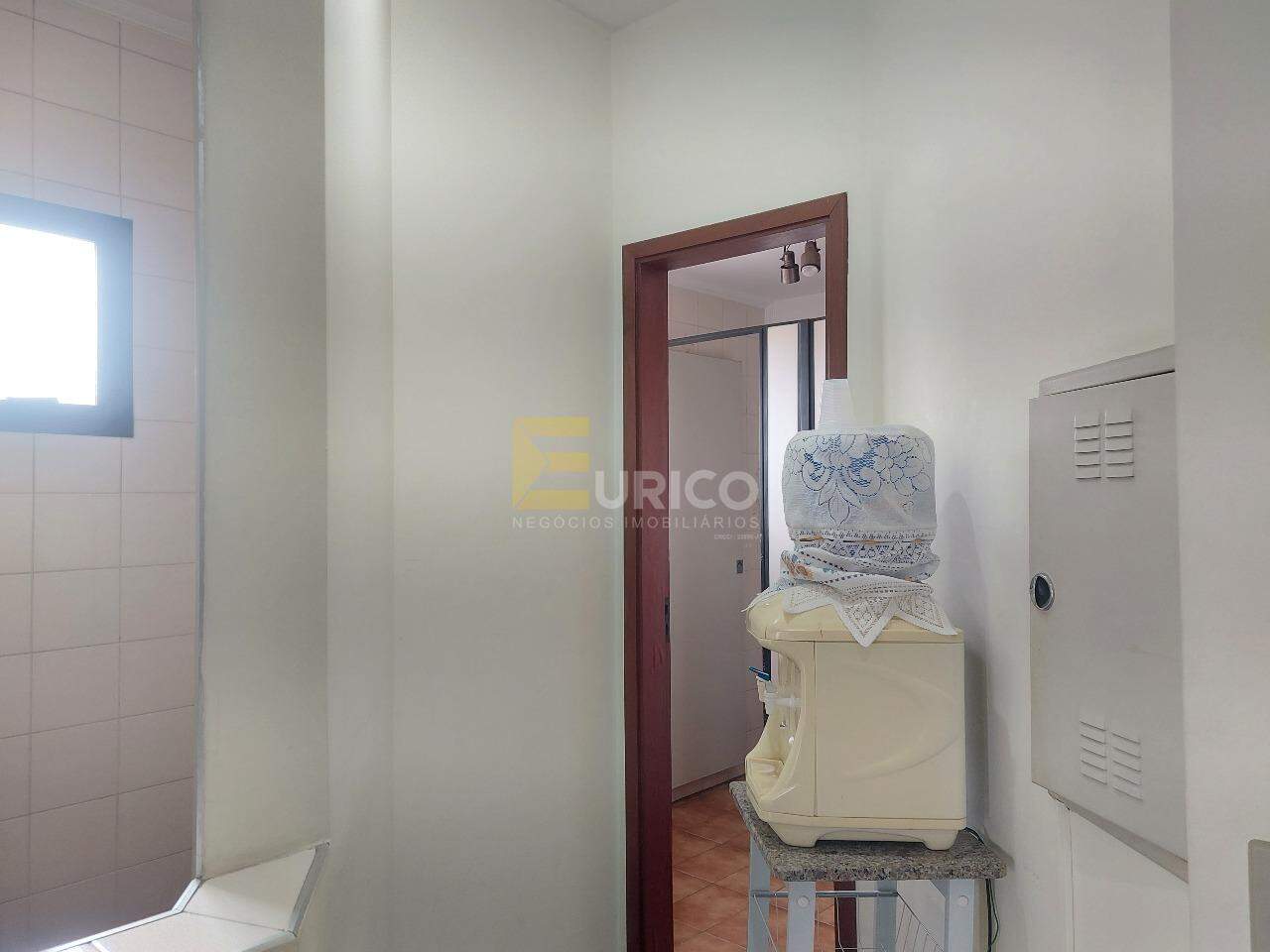 Sala à venda no Centro em Valinhos/SP: 