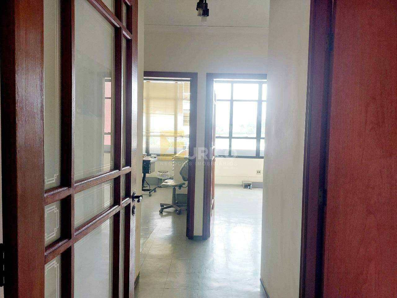 Sala para aluguel no Centro em Valinhos/SP: 