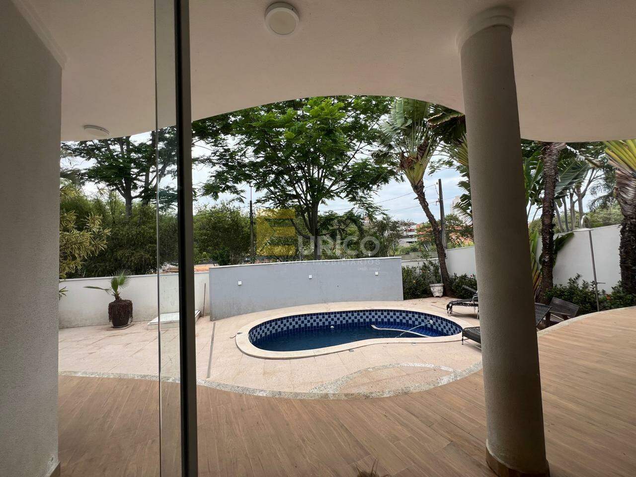 Casa em condomínio à venda no Condomínio Morada das Nascentes em Valinhos/SP: