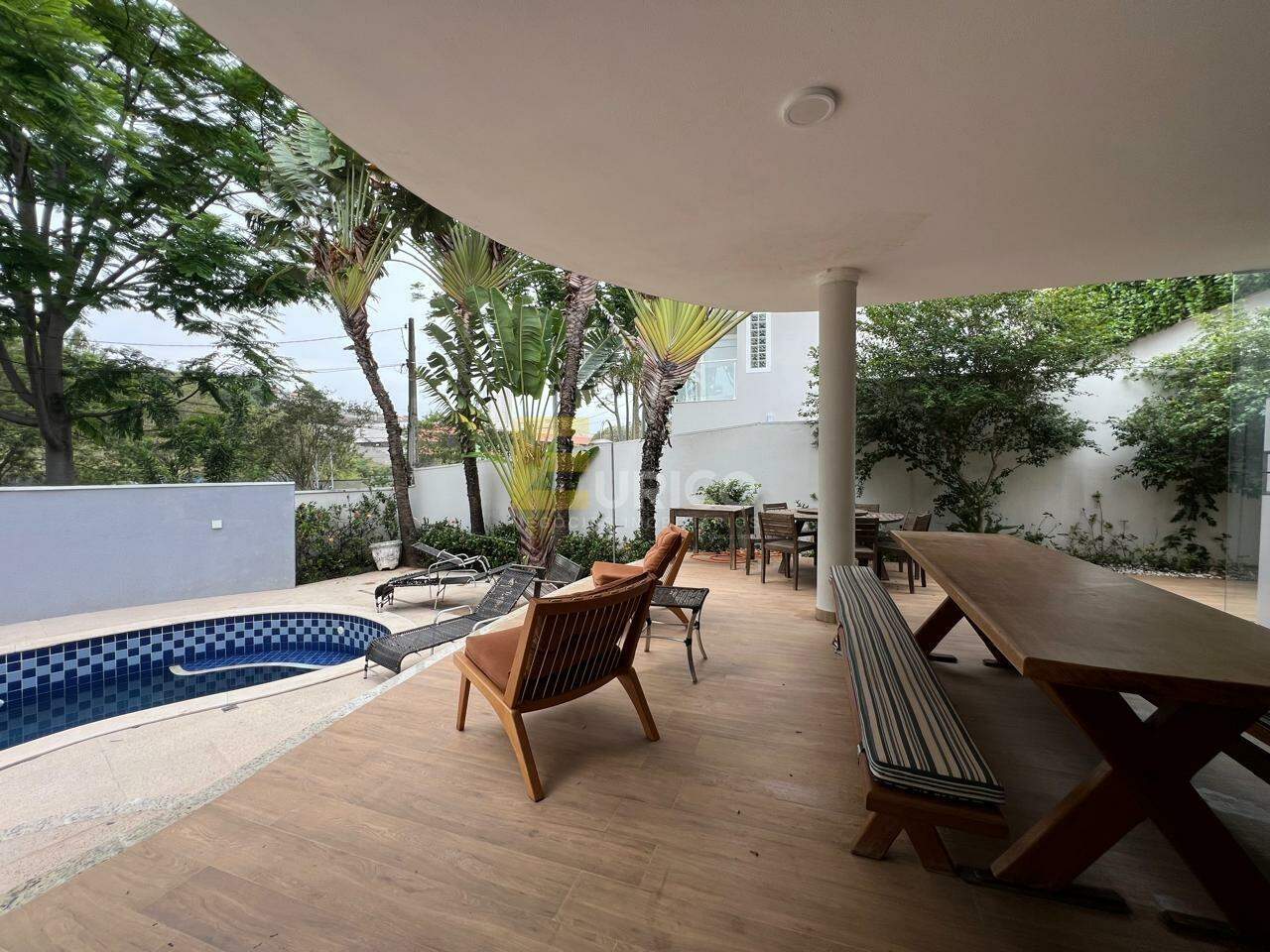 Casa em condomínio à venda no Condomínio Morada das Nascentes em Valinhos/SP: