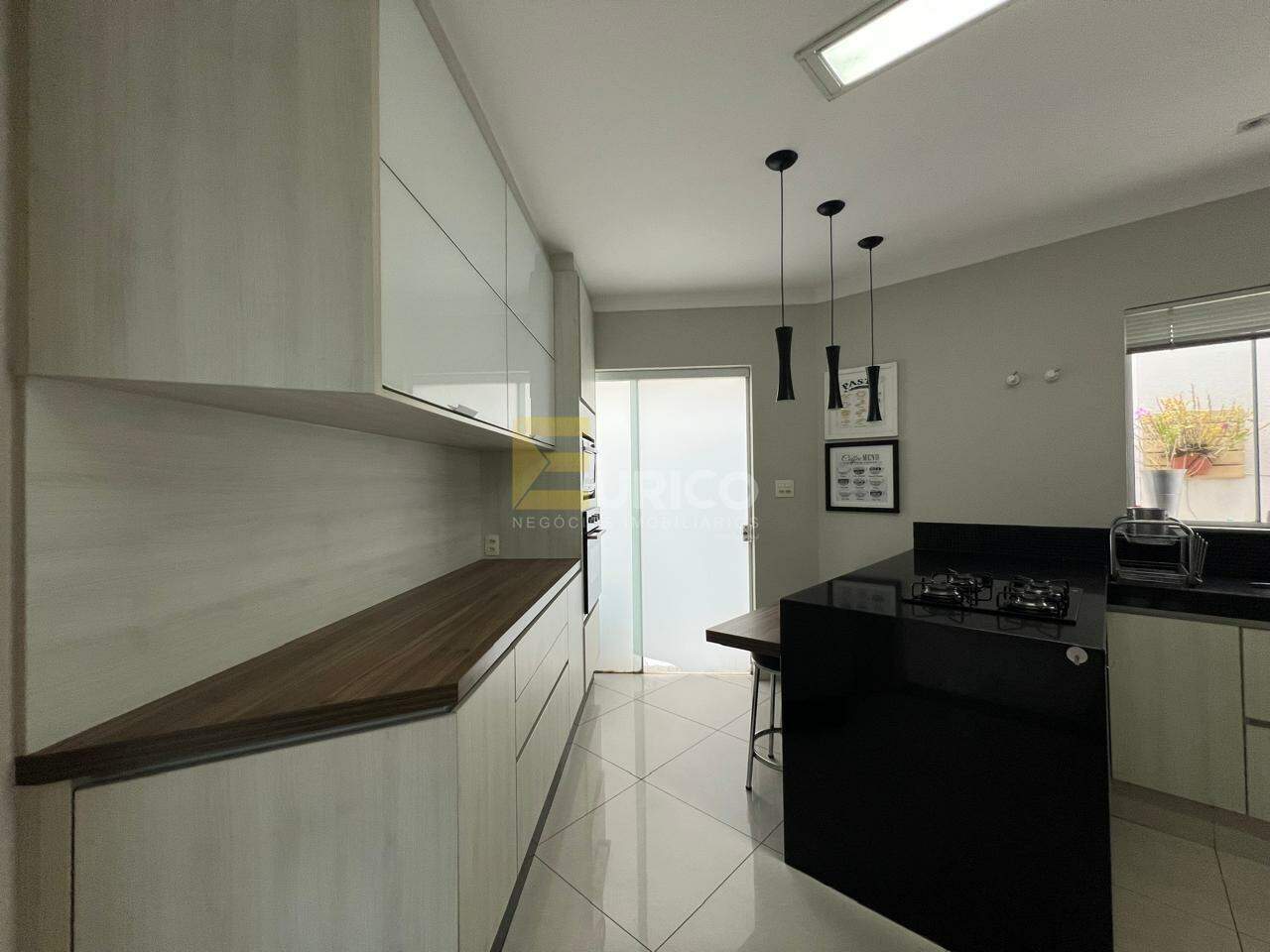 Casa em condomínio à venda no Condomínio Morada das Nascentes em Valinhos/SP: