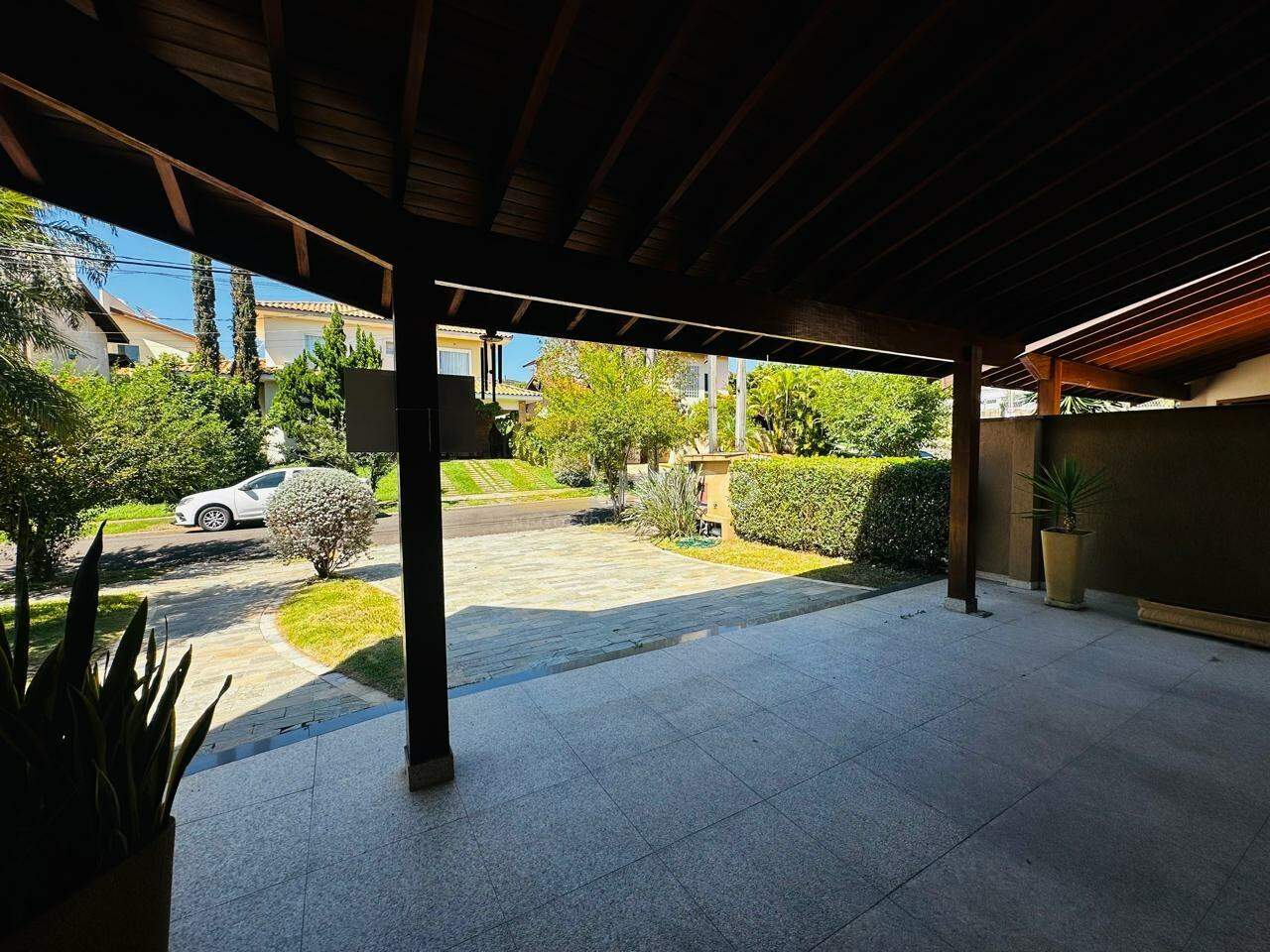 Casa em condomínio à venda no Condomínio Residencial Terras do Caribe em Valinhos/SP: 