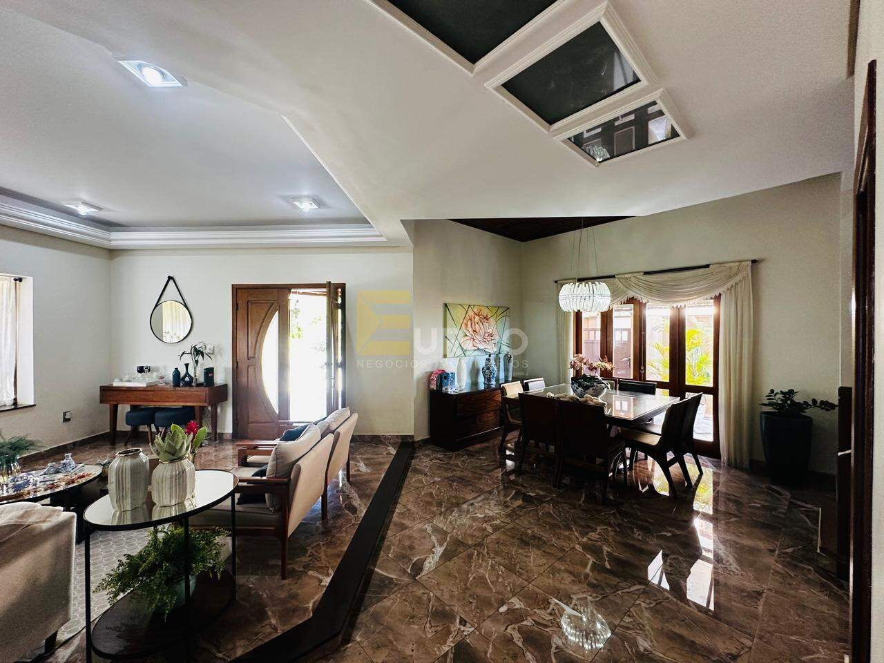 Casa em condomínio à venda no Condomínio Residencial Terras do Caribe em Valinhos/SP: 