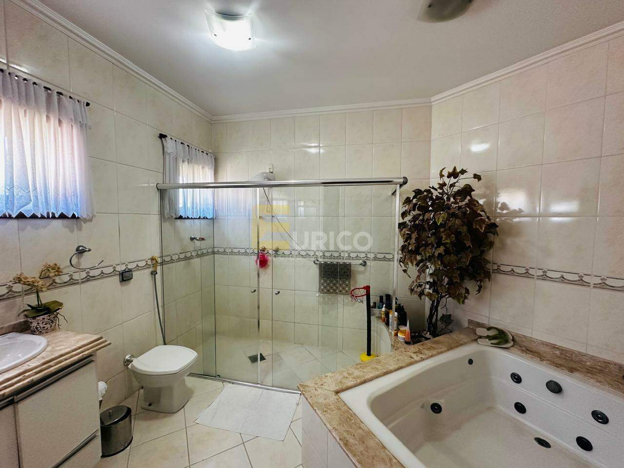 Casa em condomínio à venda no Condomínio Residencial Terras do Caribe em Valinhos/SP: 