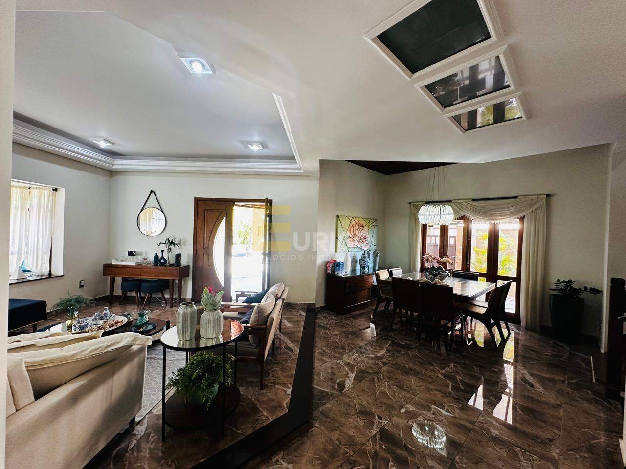 Casa em condomínio à venda no Condomínio Residencial Terras do Caribe em Valinhos/SP: 